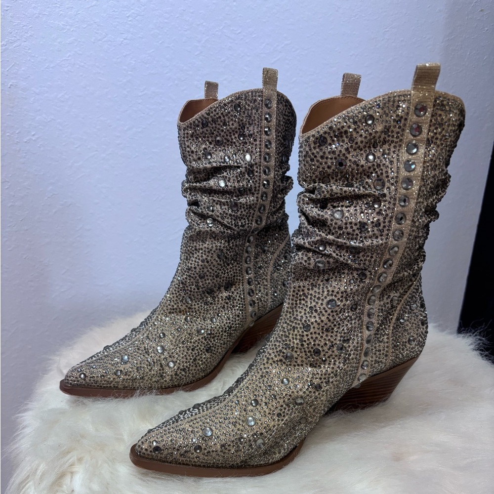 Jessica Simpson Tan Heeled Boots with Glamorous Design